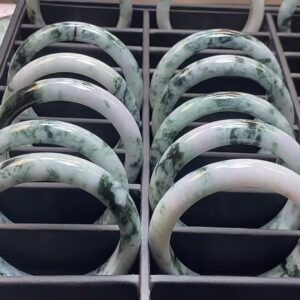 Vòng ngọc cẩm thạch Sơn Thủy đủ size