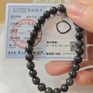 Chuỗi Ngoc Cam Thach Gà Đen type A, độ hoàn hảo cao 6.8mm - Nông Trại Cười